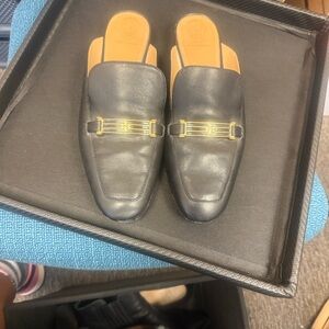 Tory Burch Black Leather Women's Loafers with Gold Accents